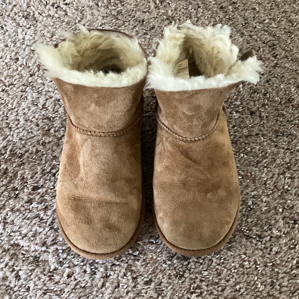 Girls shearling lines boots